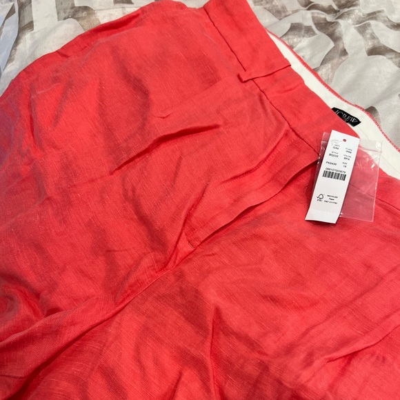 NWT Linen Shorts by J. Crew in a fun summer color! - Picture 2 of 3